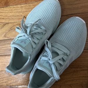 adidas Originals Women's Swift Running Shoe, Vapour Green/Grey/White, 6.5